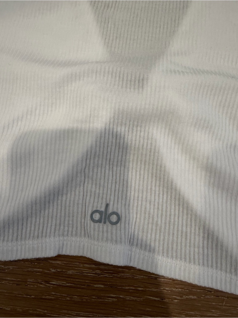 ALO Yoga Ribbed Knotty Short Sleeve - size Medium - Picture 5 of 5